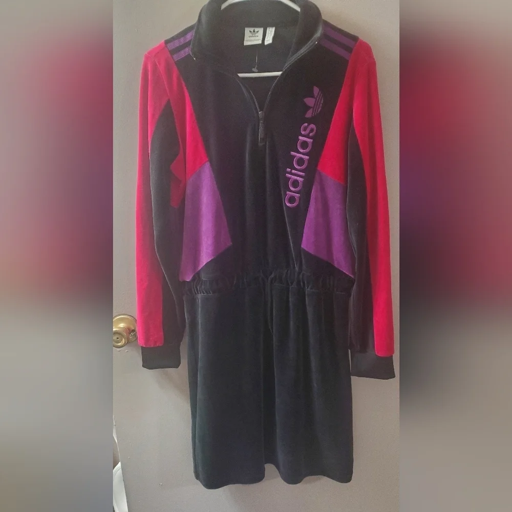 Adidas Women's Retro  Black Velour Dress with Red and Purple Accents. Sz S